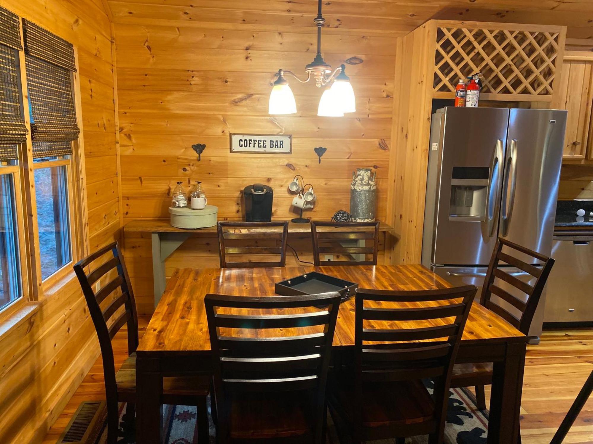 The Cozy Lazy Laurel With Year-Round Mountain Views, Hot Tub, Fire Pit Villa Cherry Log Bagian luar foto