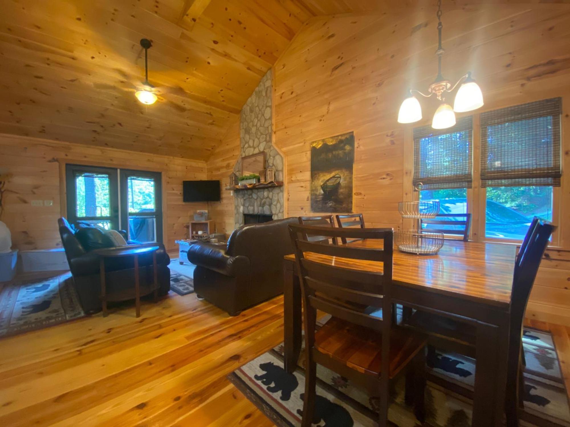 The Cozy Lazy Laurel With Year-Round Mountain Views, Hot Tub, Fire Pit Villa Cherry Log Bagian luar foto